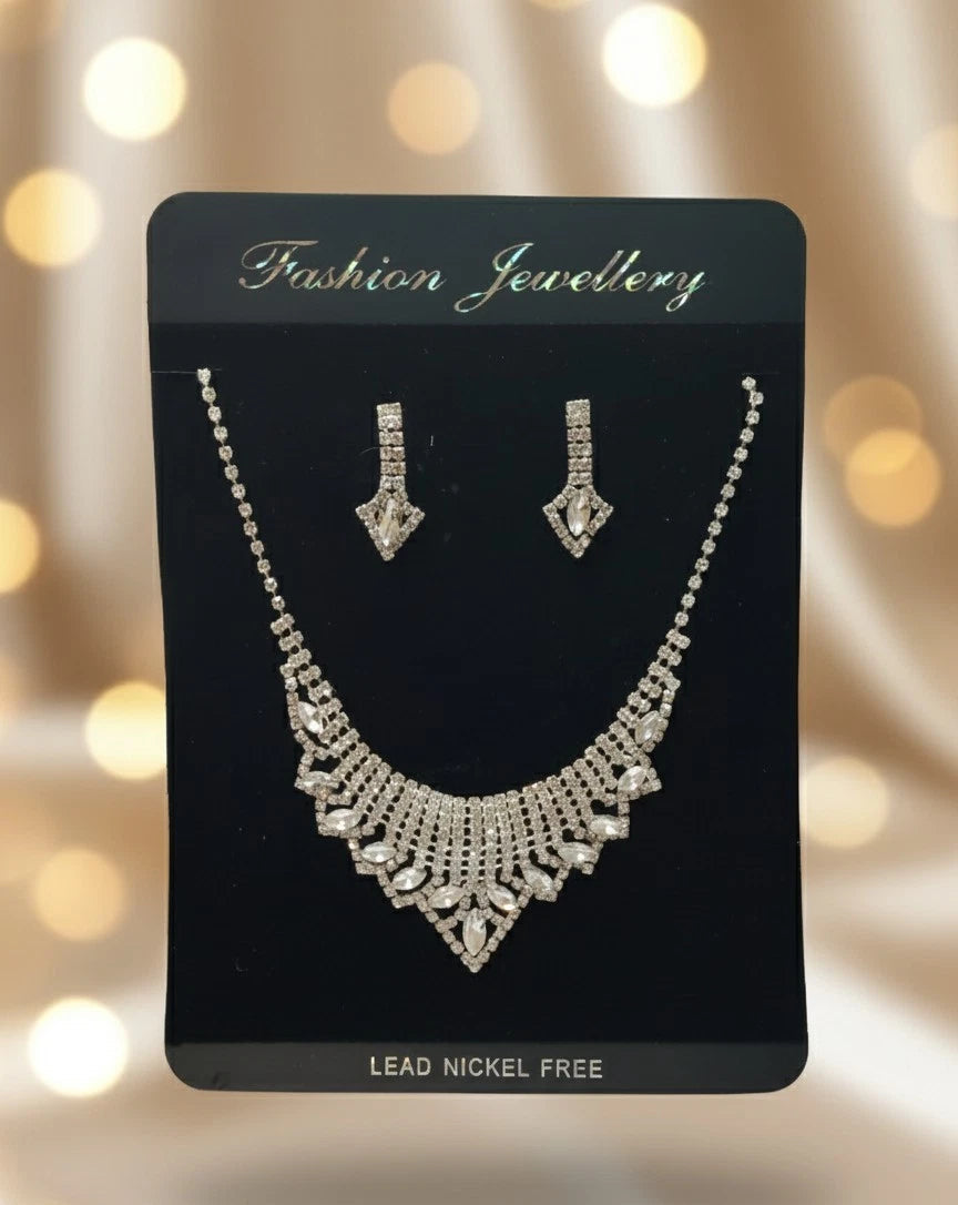 Elegantes Strass Schmuckset Collier & Ohrringe Silberfarben Modeschmuck s#2347