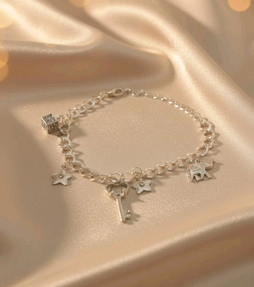 Charm Armband Silberfarben mit Schlüssel Stern Elefant Würfel Modeschmuck s#19