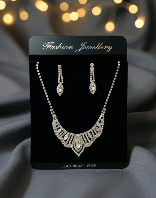 Glamouröses Modeschmuck Set Kette Ohrstecker Strass Collier Ohrringe s#2319