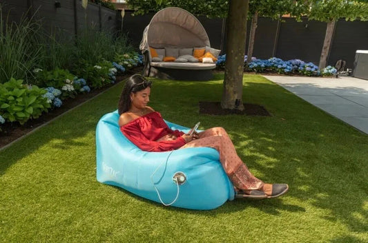 Sitzsack SeatZac Air Lounger Selbstaufblasbarer Sitzsack Powerbank integriert